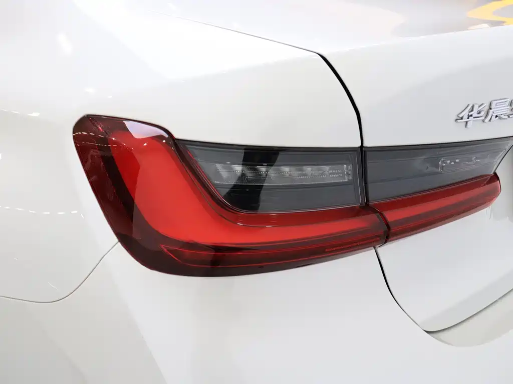BMW 3 Series 3 2024 325Li xDrive M Sport