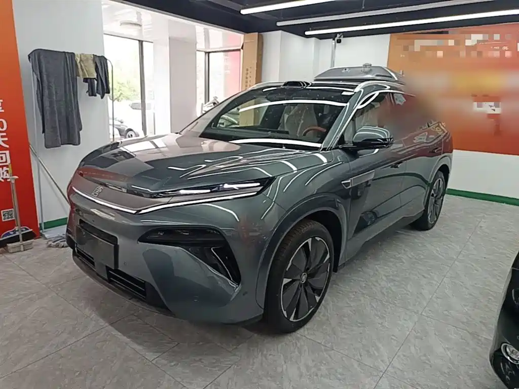 BYD Tang L L 2025 DM 175KM