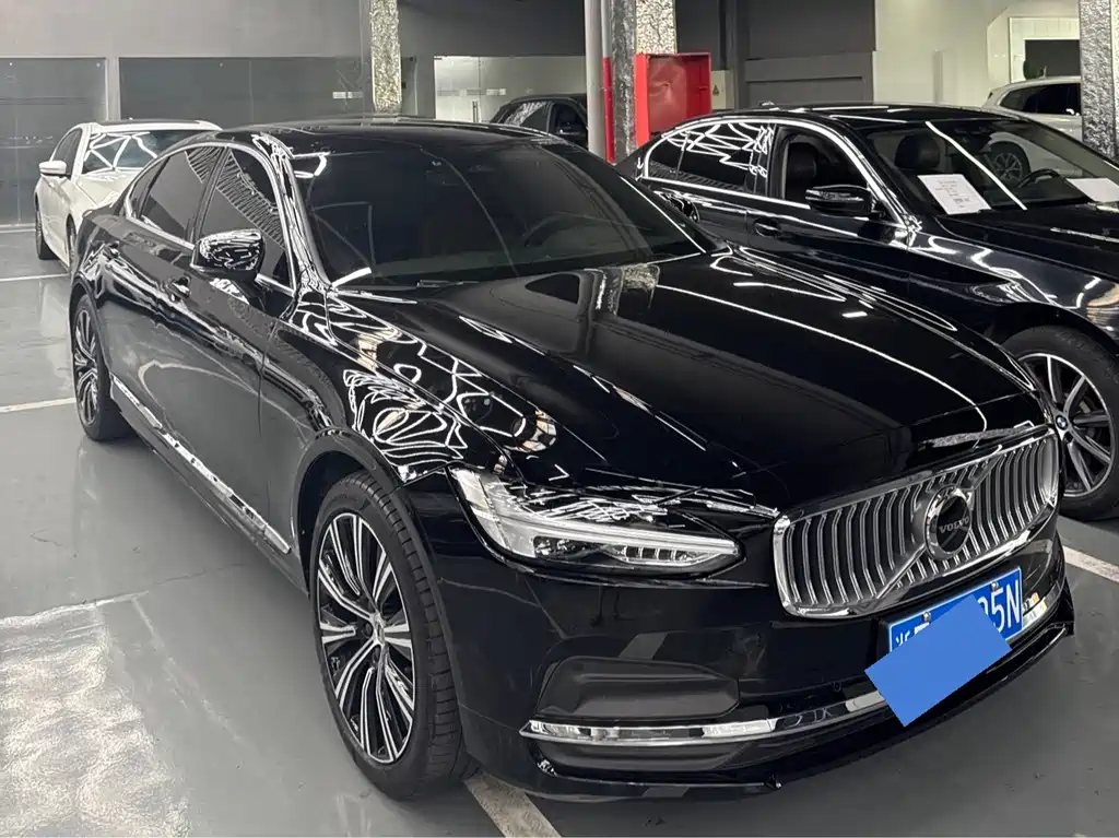 Volvo S90 2024 B5 Luxury