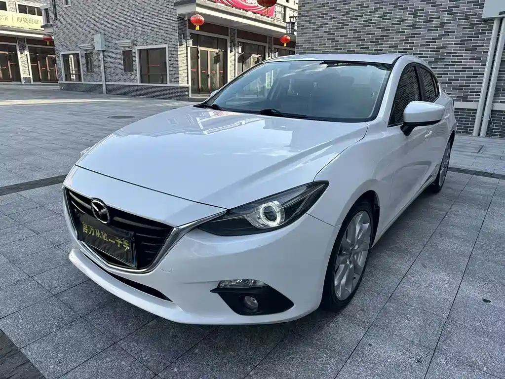 Mazda 3 Axela 2016
