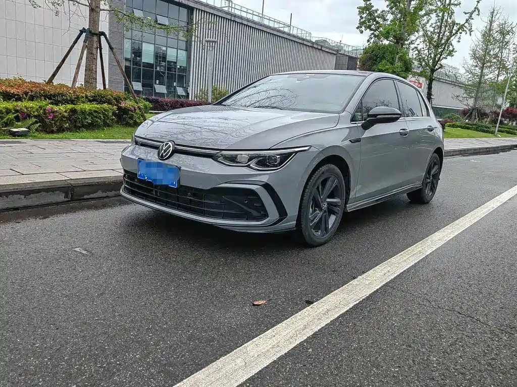 Volkswagen Golf 2024