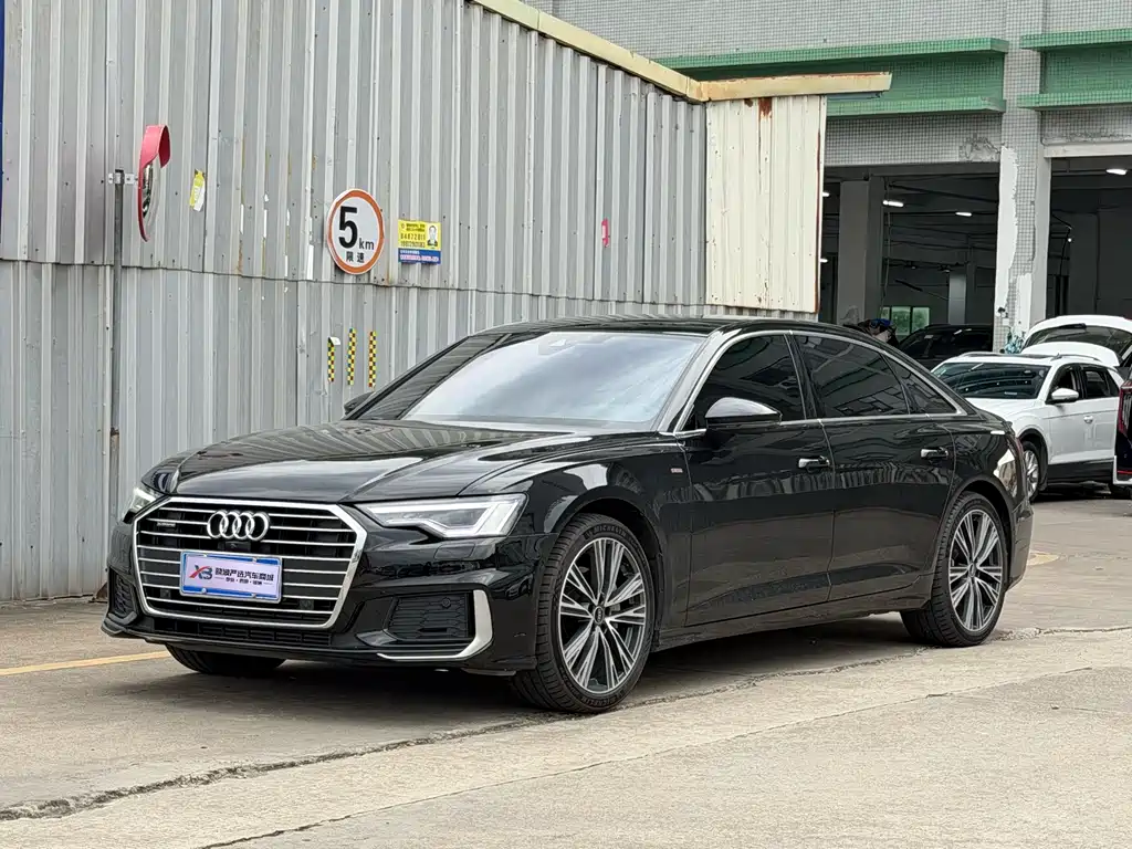 Audi A6L 2022