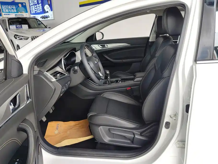 Changan Eado 2018 1.6L GDI MT Fashion