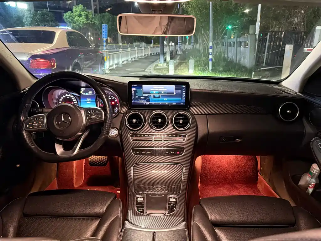 Mercedes-Benz C-Class — миниатюра 7