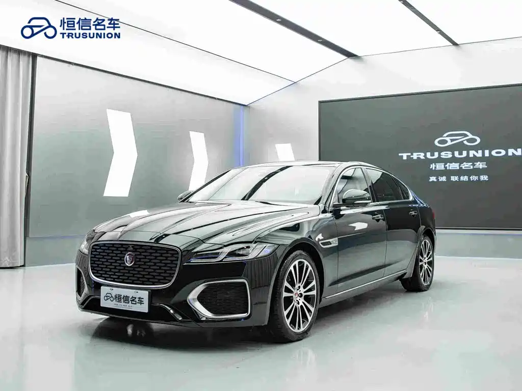 Jaguar XFL — миниатюра 3