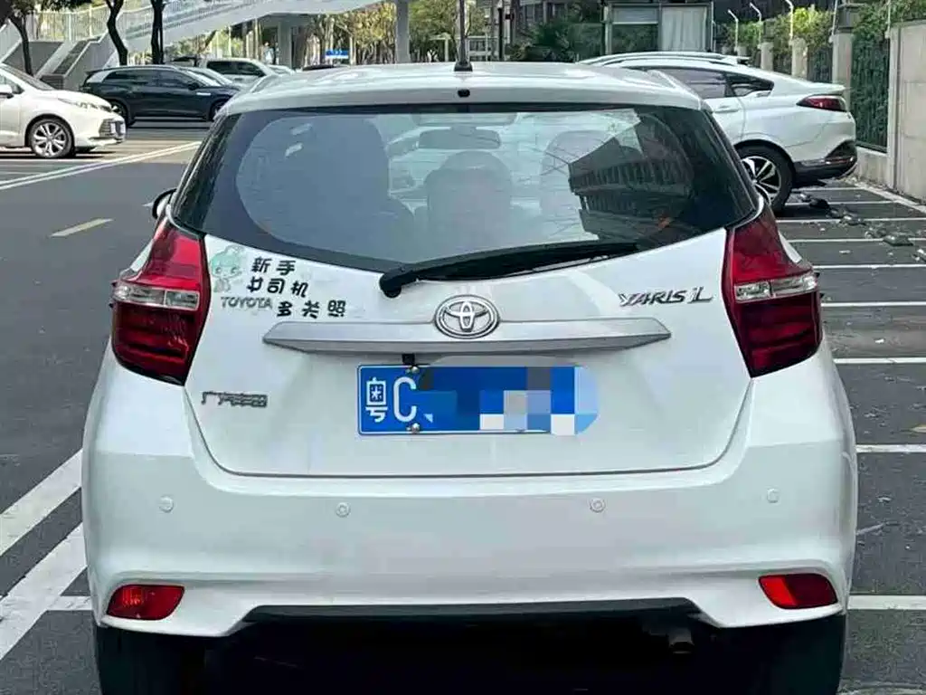 TOYOTA YARIS L ZHIXUAN