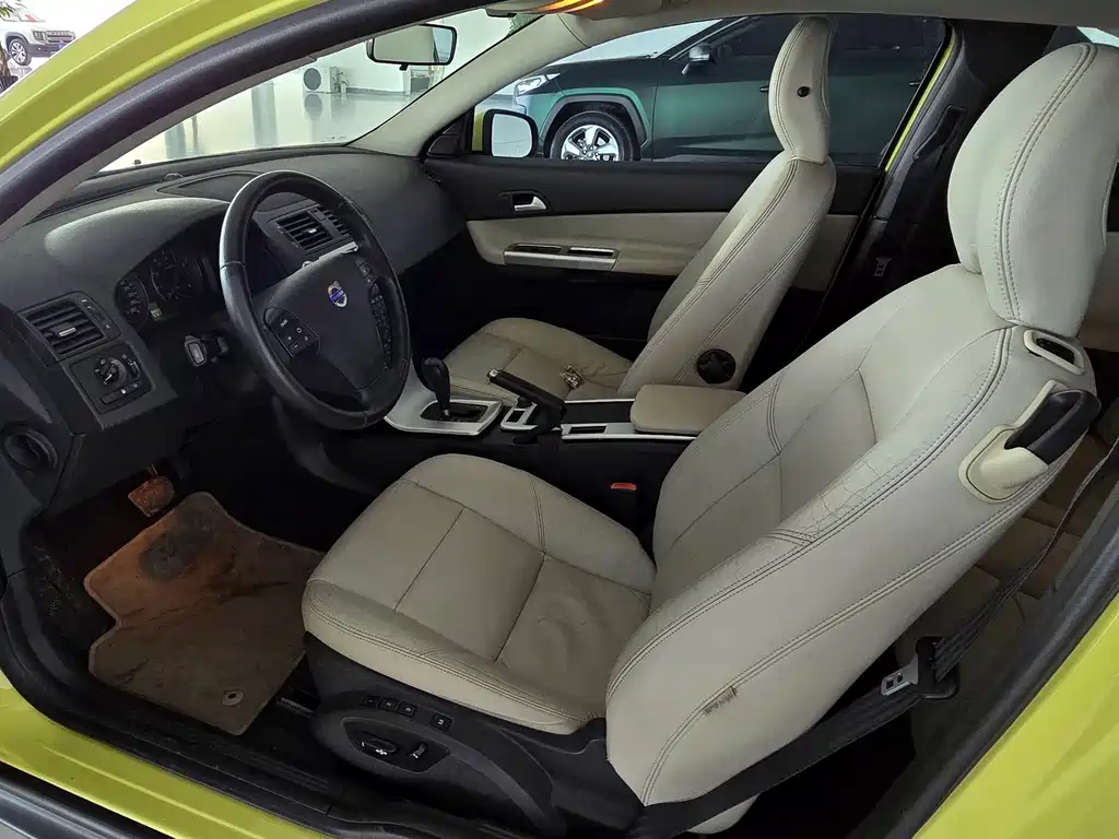 Volvo C30 — миниатюра 9