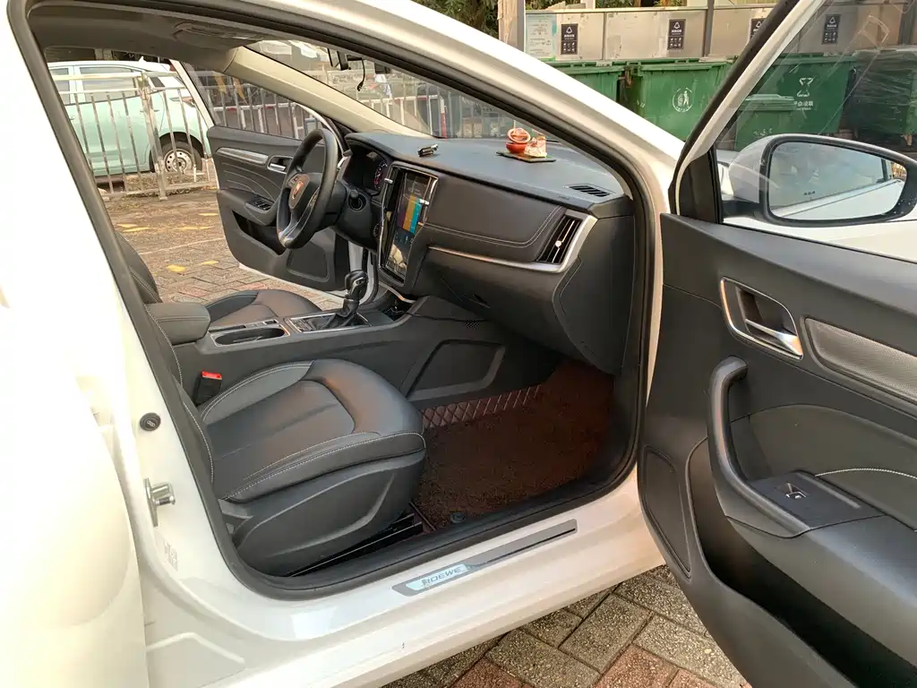 Roewe i6 Classic — миниатюра 6