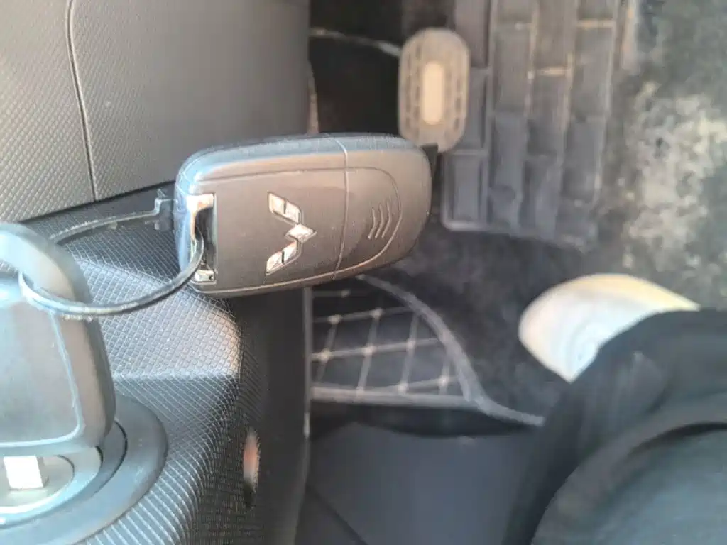 Wuling MINIEV — миниатюра 9