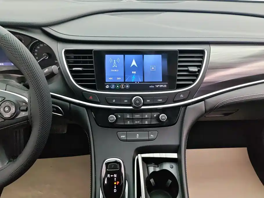 Buick LaCrosse — миниатюра 13