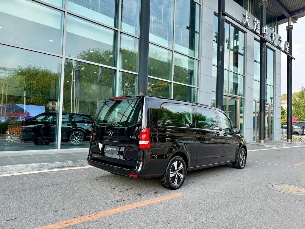 Mercedes-Benz Vito — миниатюра 6