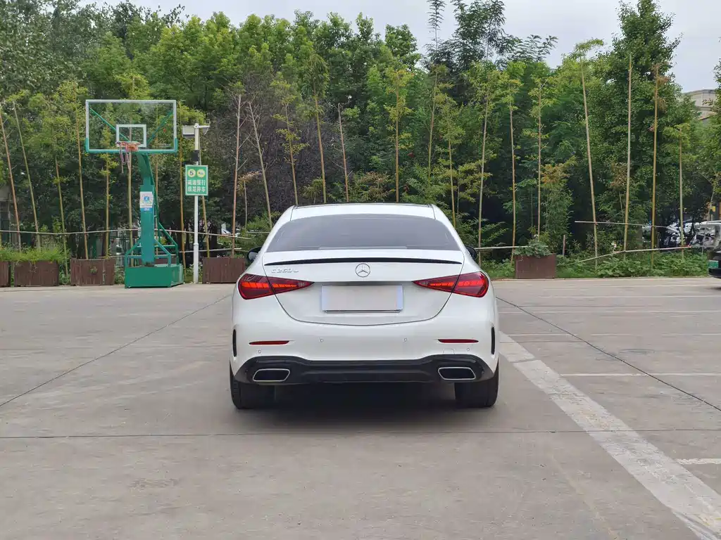 Mercedes-Benz C-Class — миниатюра 9