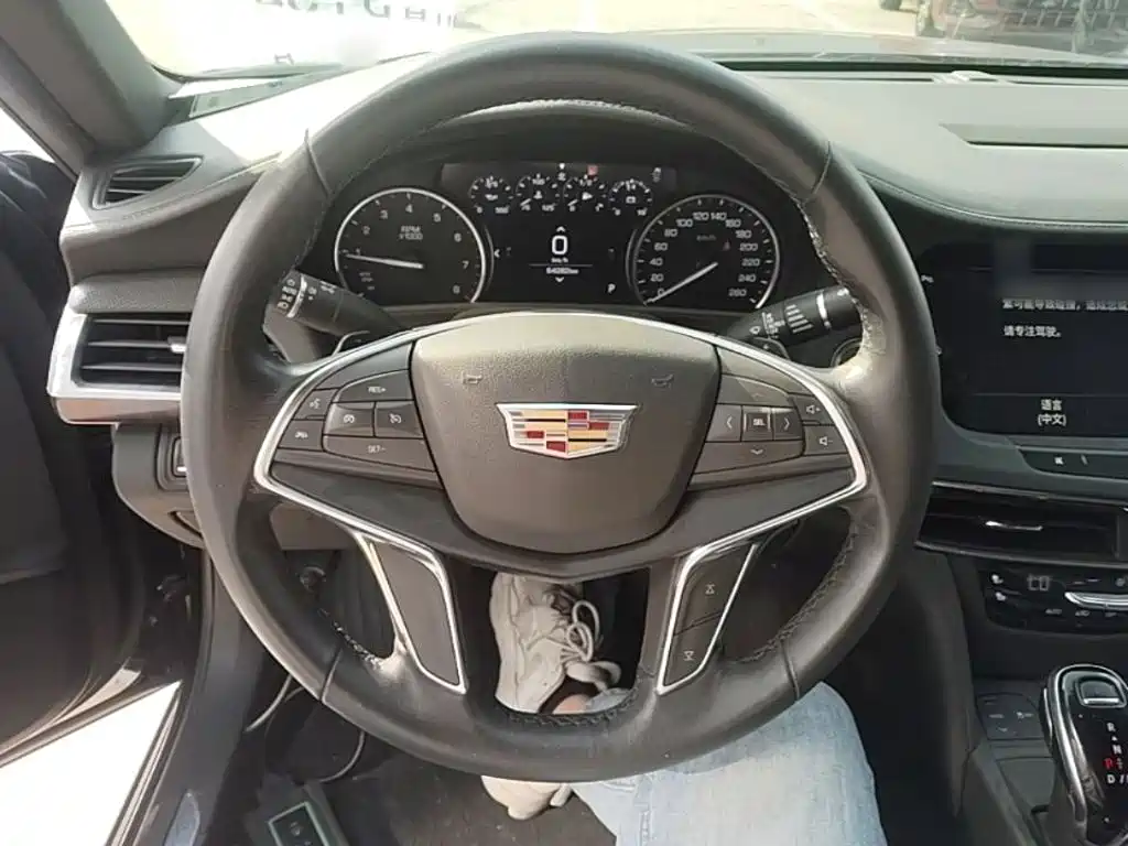 Cadillac CT6 — миниатюра 11
