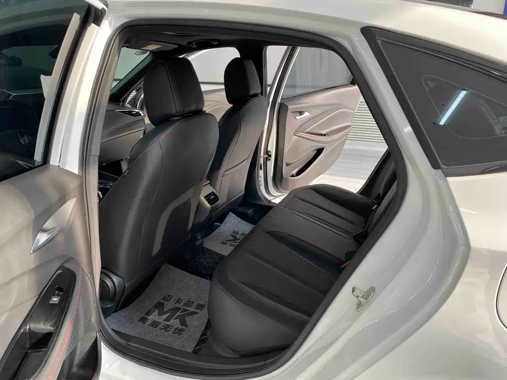 Buick Verano — миниатюра 10