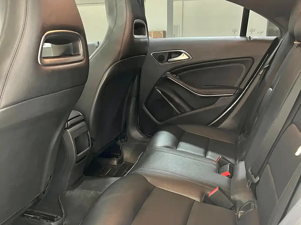 Mercedes-Benz CLA 2015 CLA 200