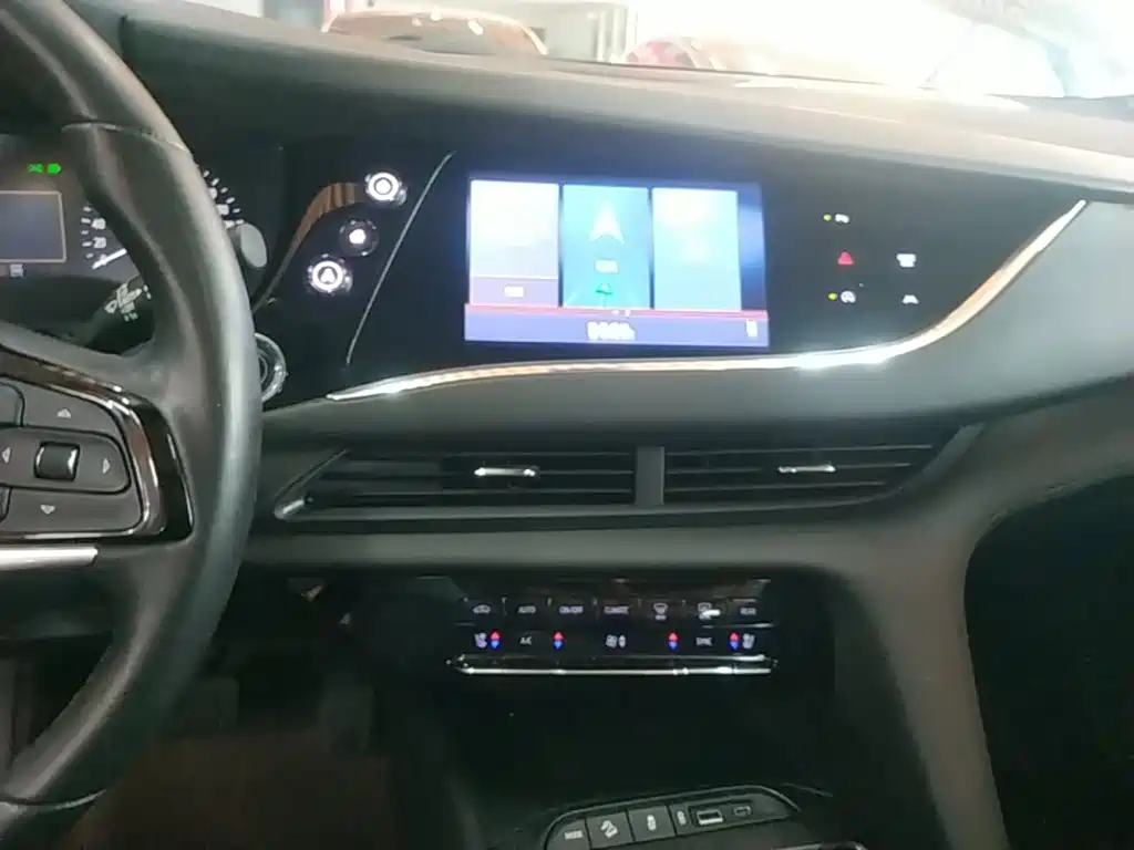 Buick Enclave — миниатюра 13
