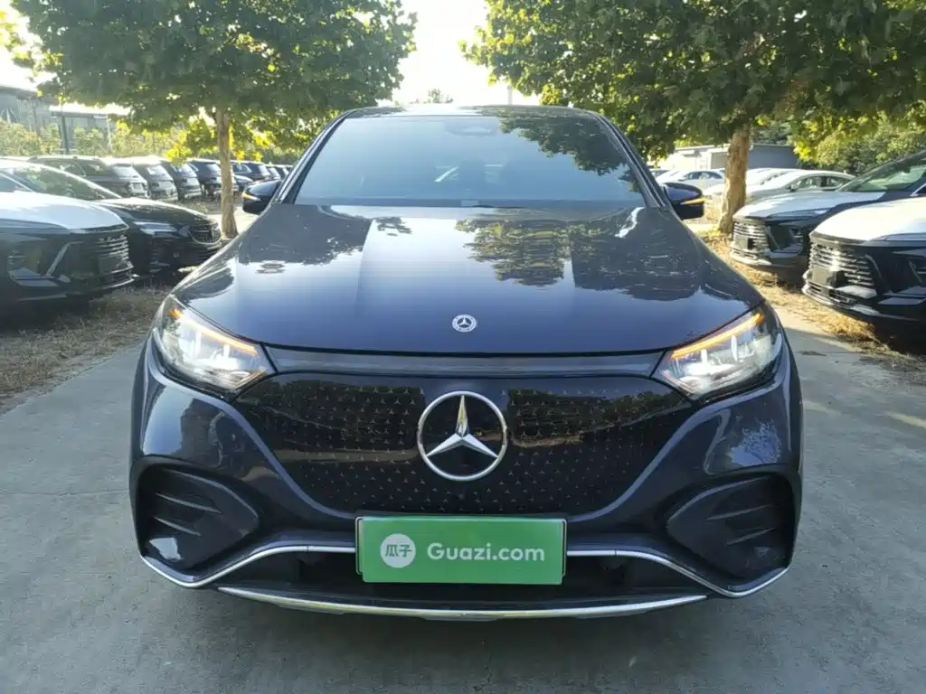 Mercedes-Benz EQE SUV — миниатюра 3