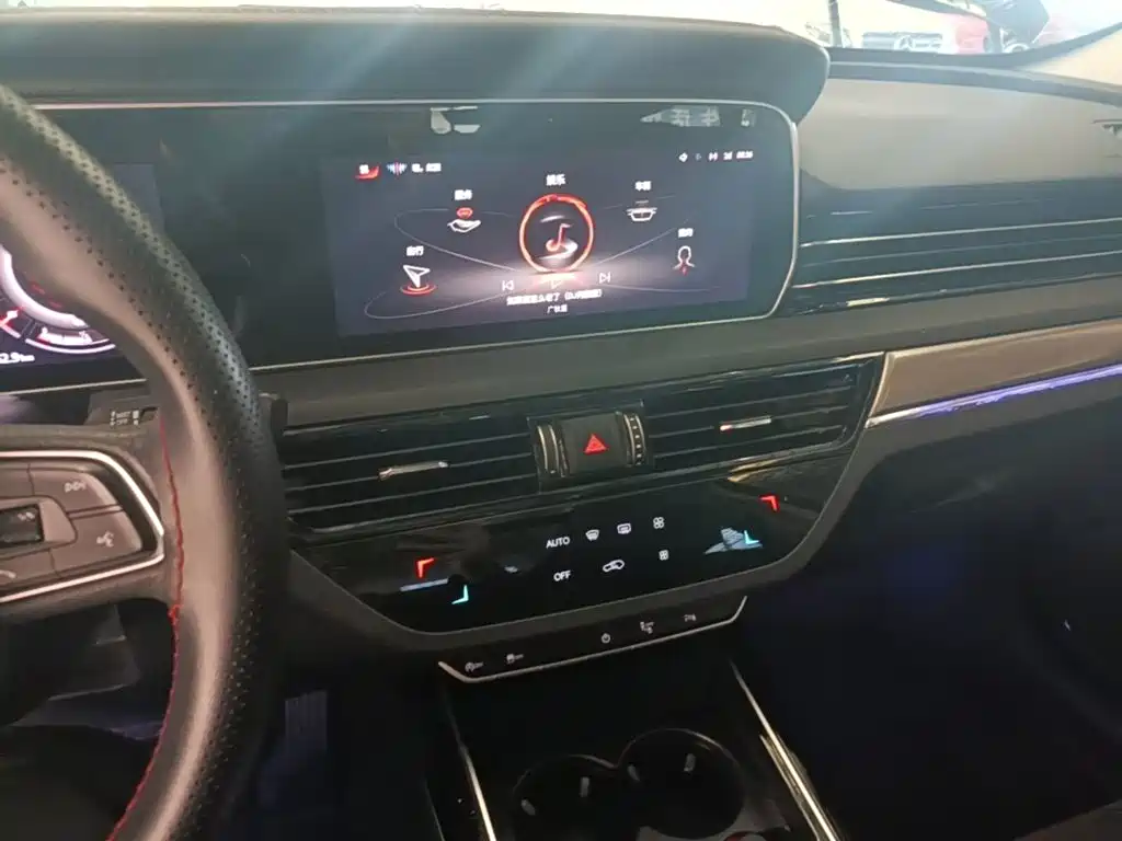 Hongqi Hongqi HS5 — миниатюра 13