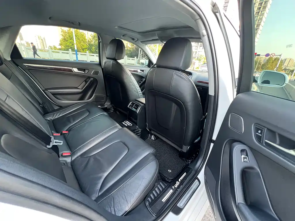 Audi A4L — миниатюра 8