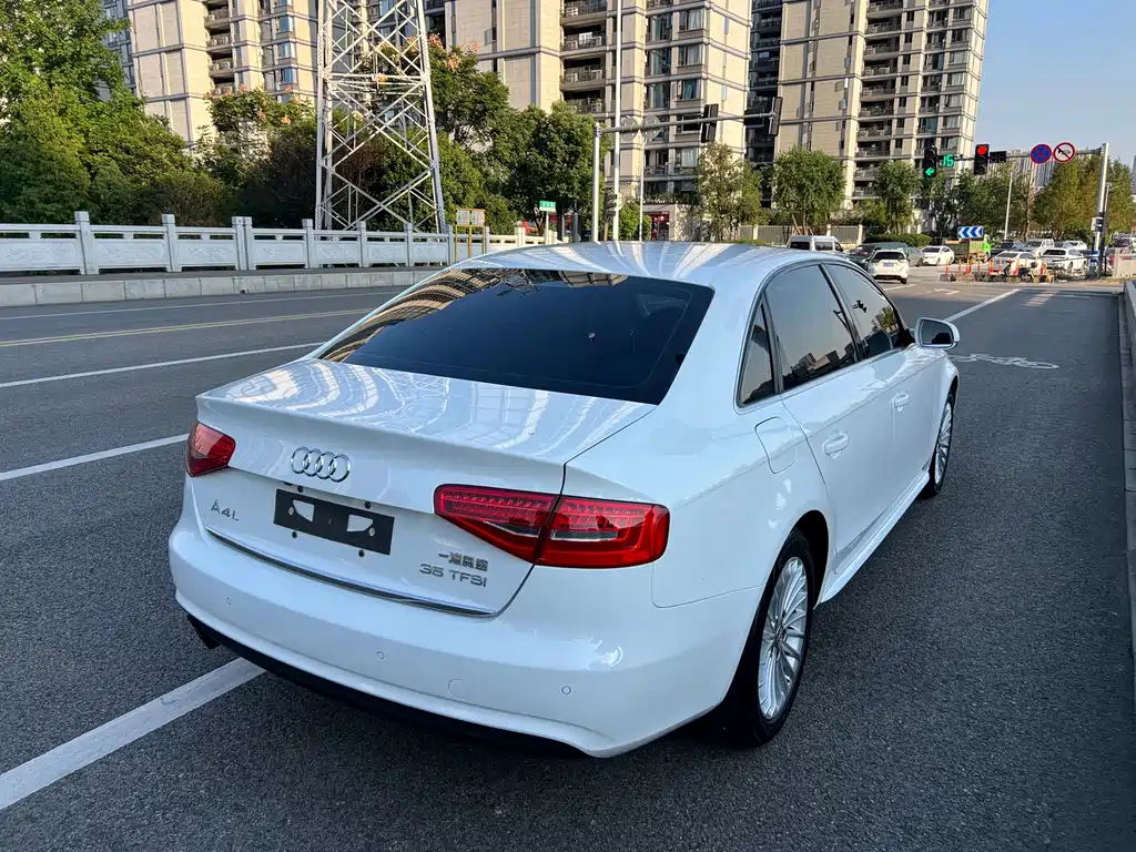 Audi A4L — миниатюра 3