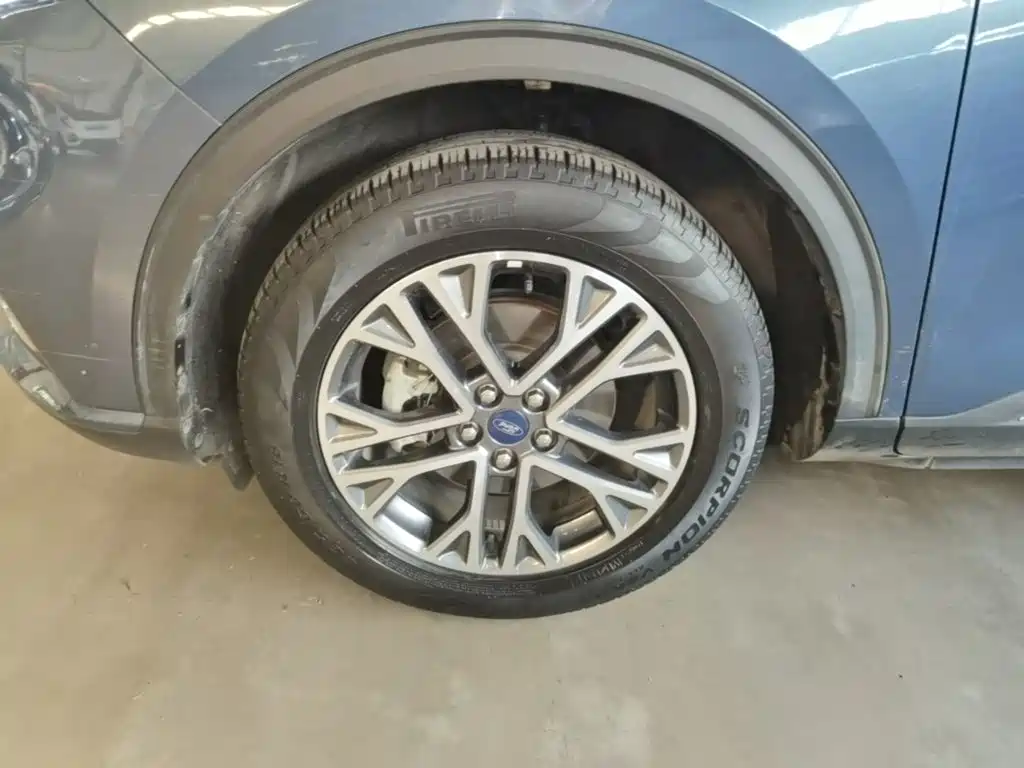 Ford Escape — миниатюра 23