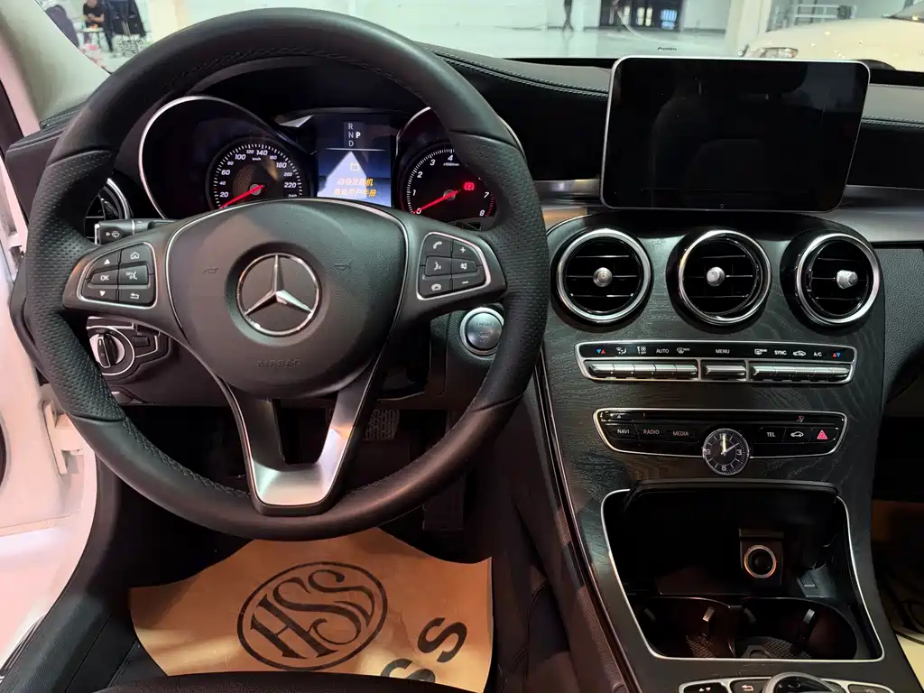 Mercedes-Benz C-Class — миниатюра 10