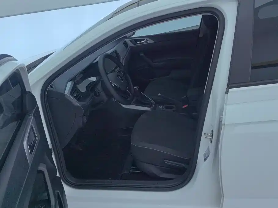 Volkswagen Polo — миниатюра 9