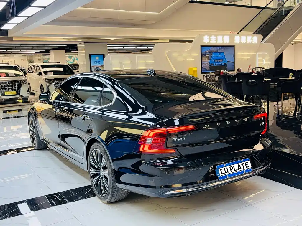 Volvo S90 2021 B5 Luxury