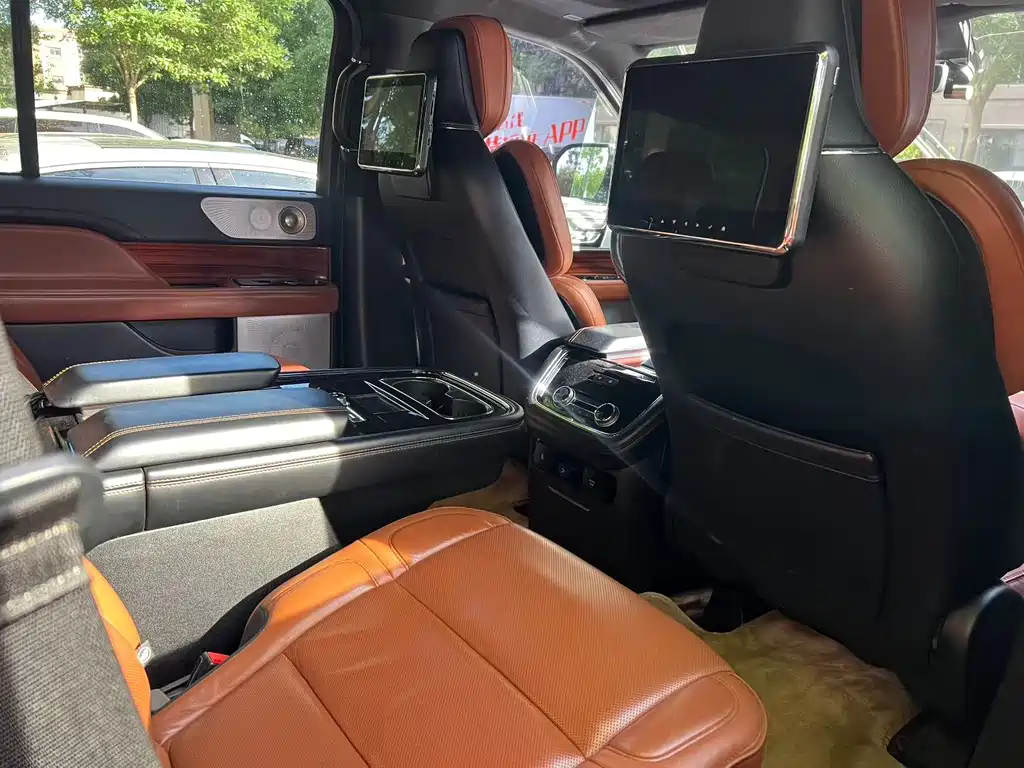 Lincoln Navigator 2018 3.5T V
