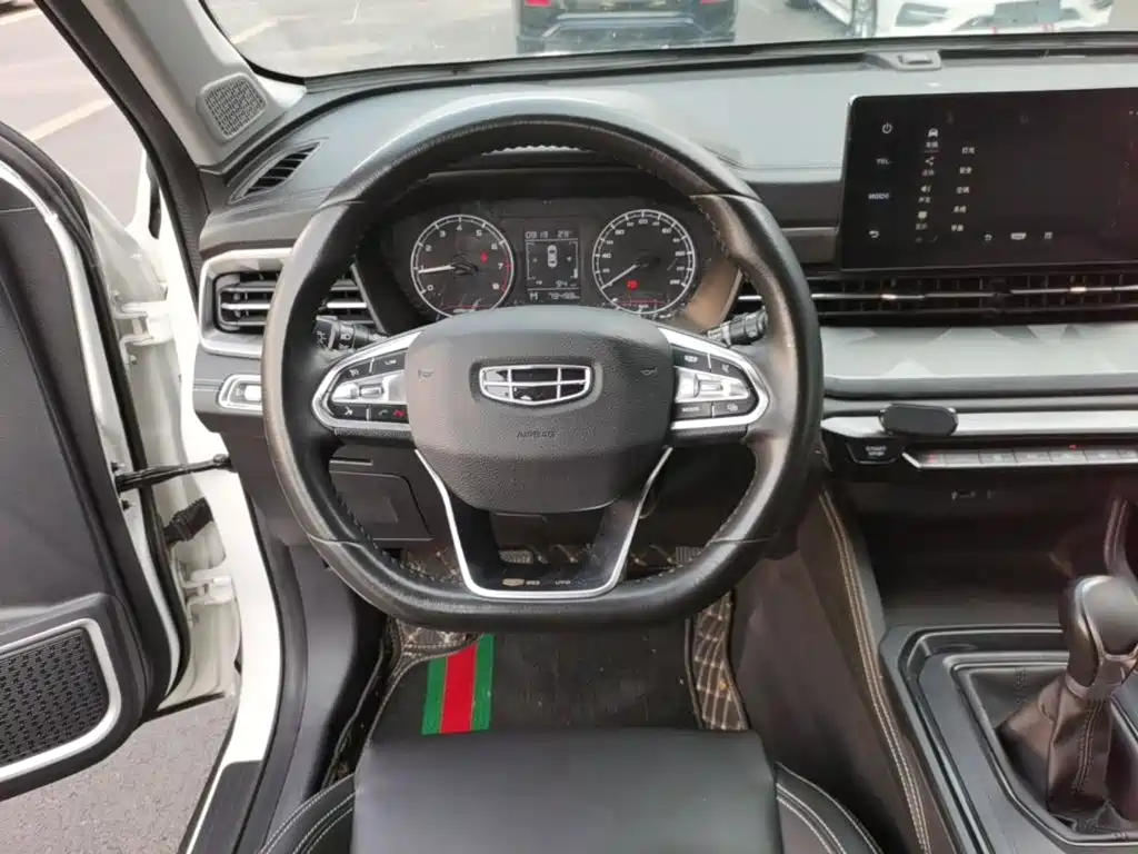 Geely Vision X6 — миниатюра 11