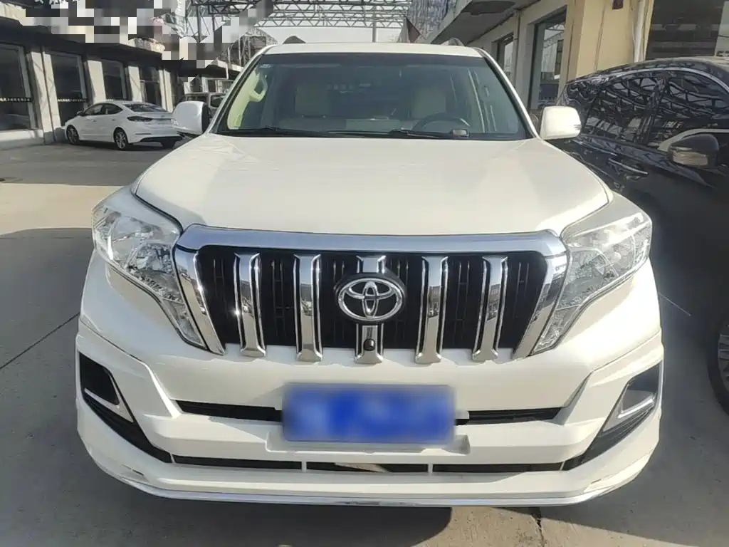 Toyota Prado — миниатюра 3
