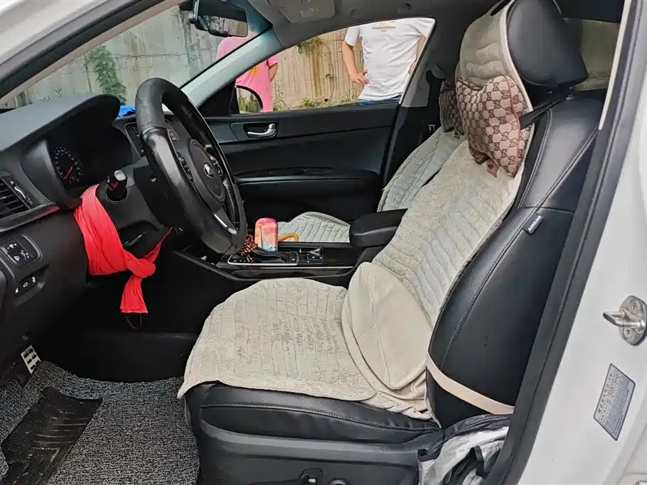 Kia K5 2017 2.0L AT 15 LUX