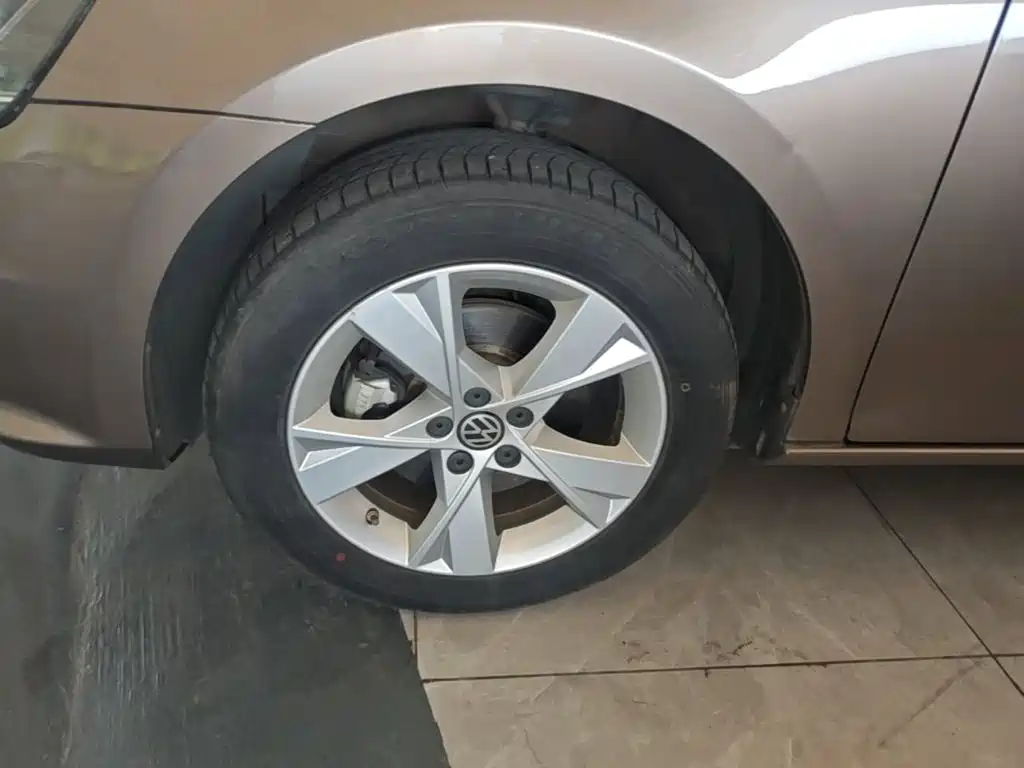 Volkswagen Bora — миниатюра 23