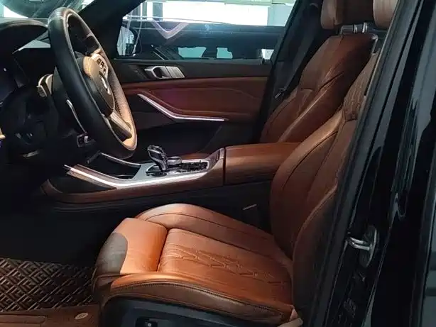 BMW X7 — миниатюра 2