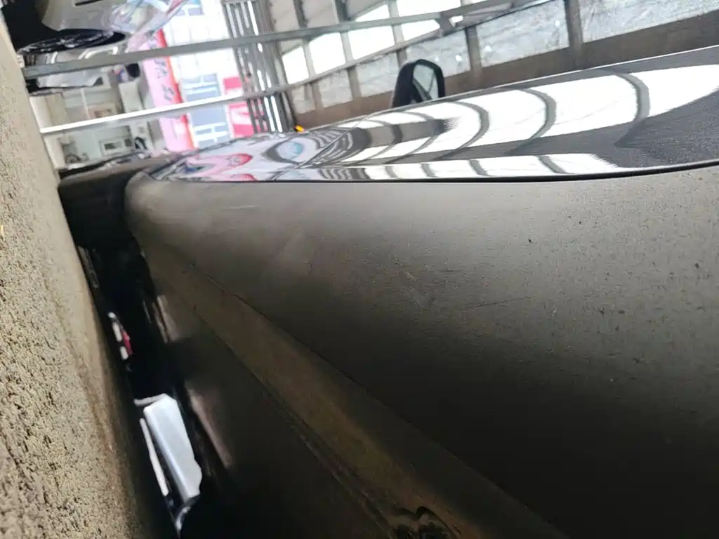 Tesla Model Y — миниатюра 21