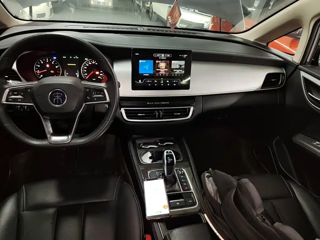 BYD MAX — миниатюра 14