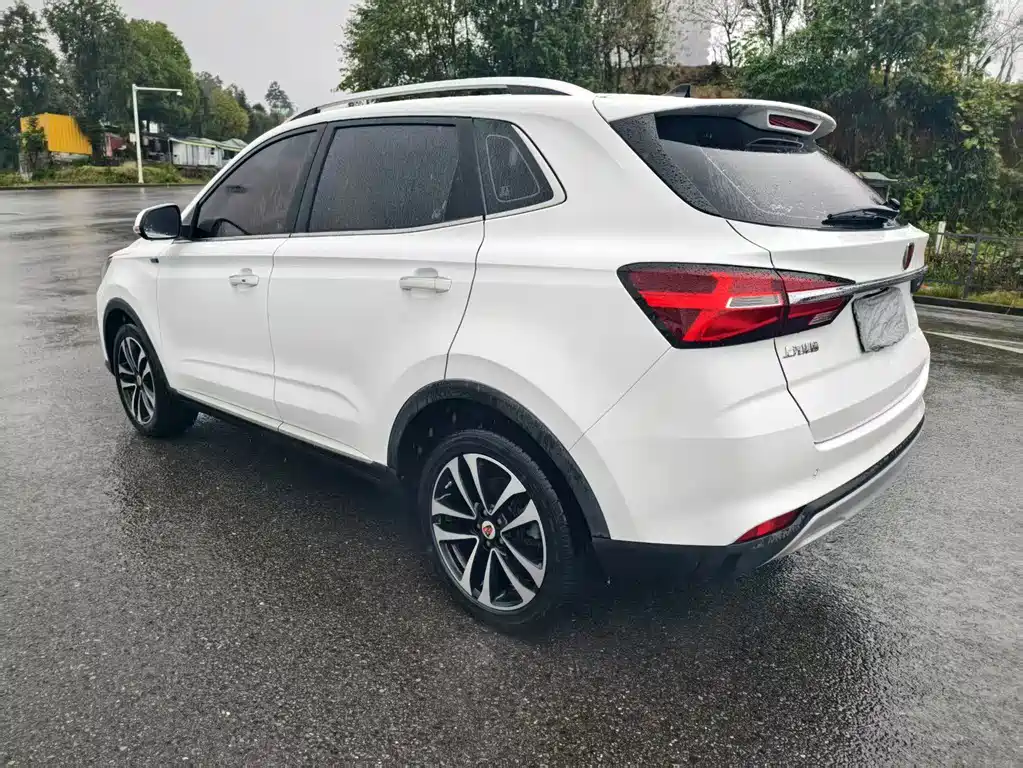 ROEWE RX3