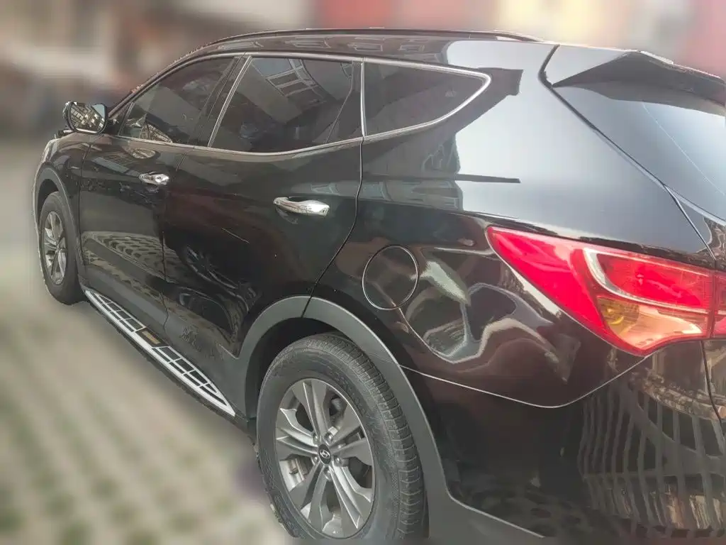 Hyundai Santa Fe — миниатюра 4