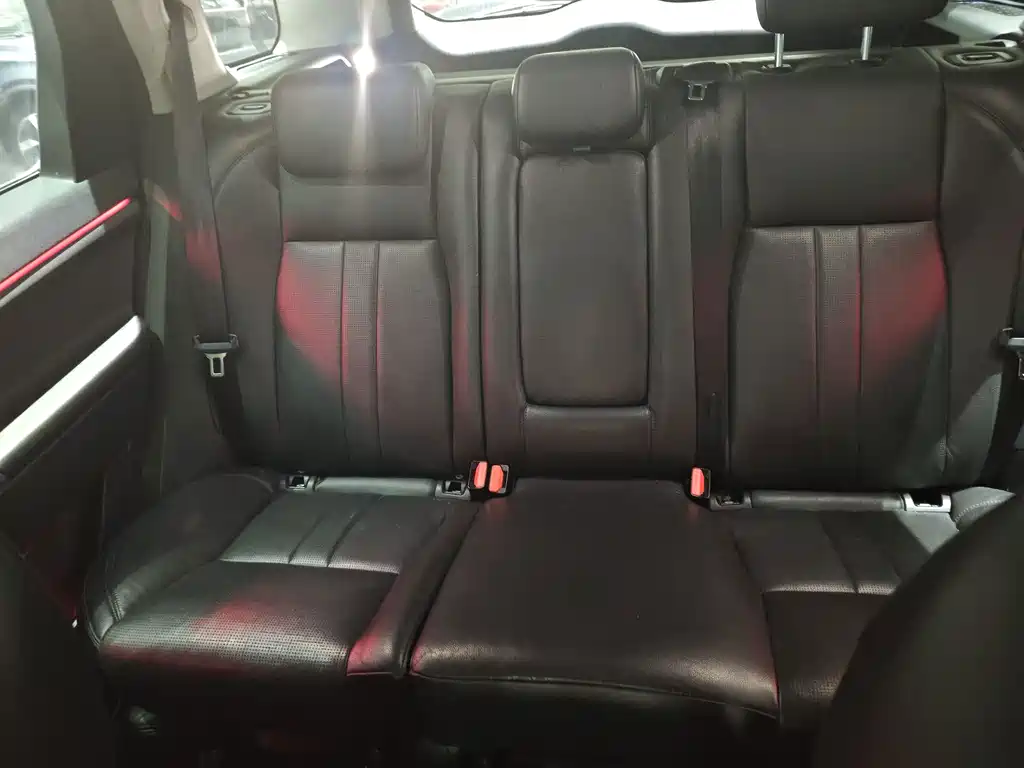 Land Rover Discovery Sport — миниатюра 23