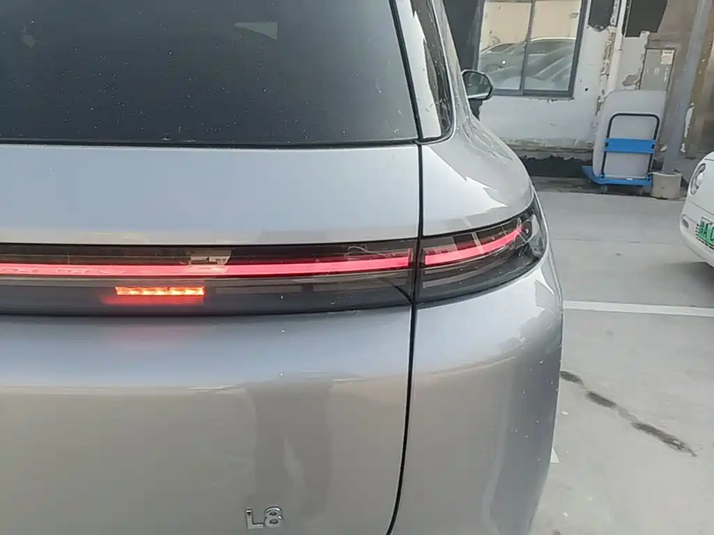 Li Auto Li L8 — миниатюра 8