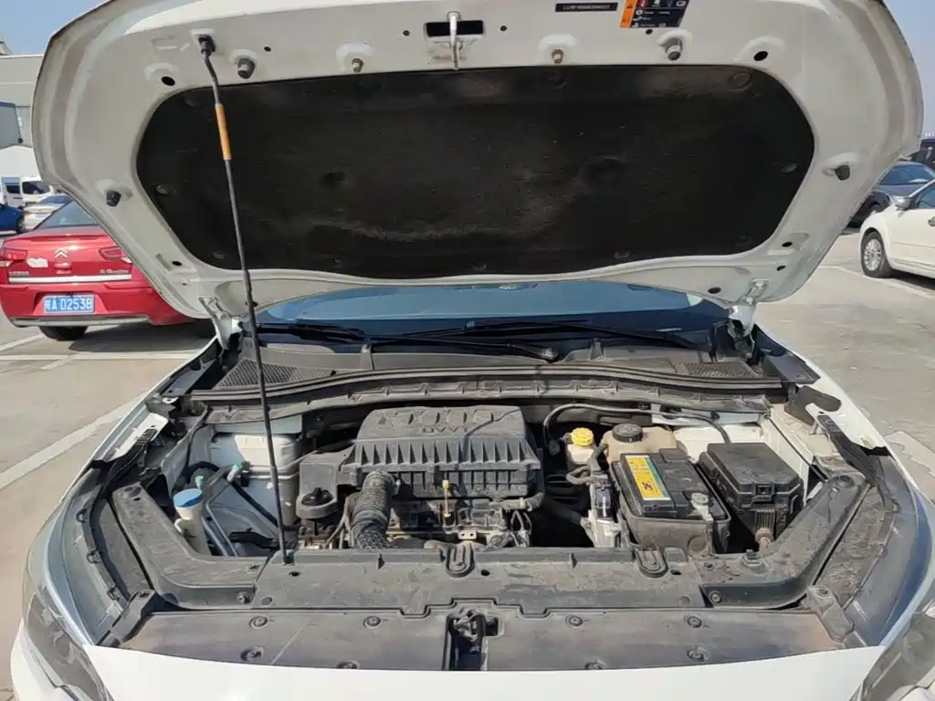 MG ZS — миниатюра 20