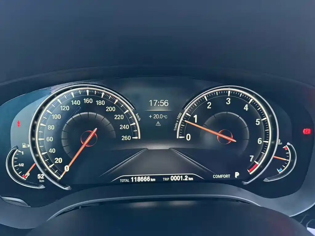 BMW 5 Series — миниатюра 6