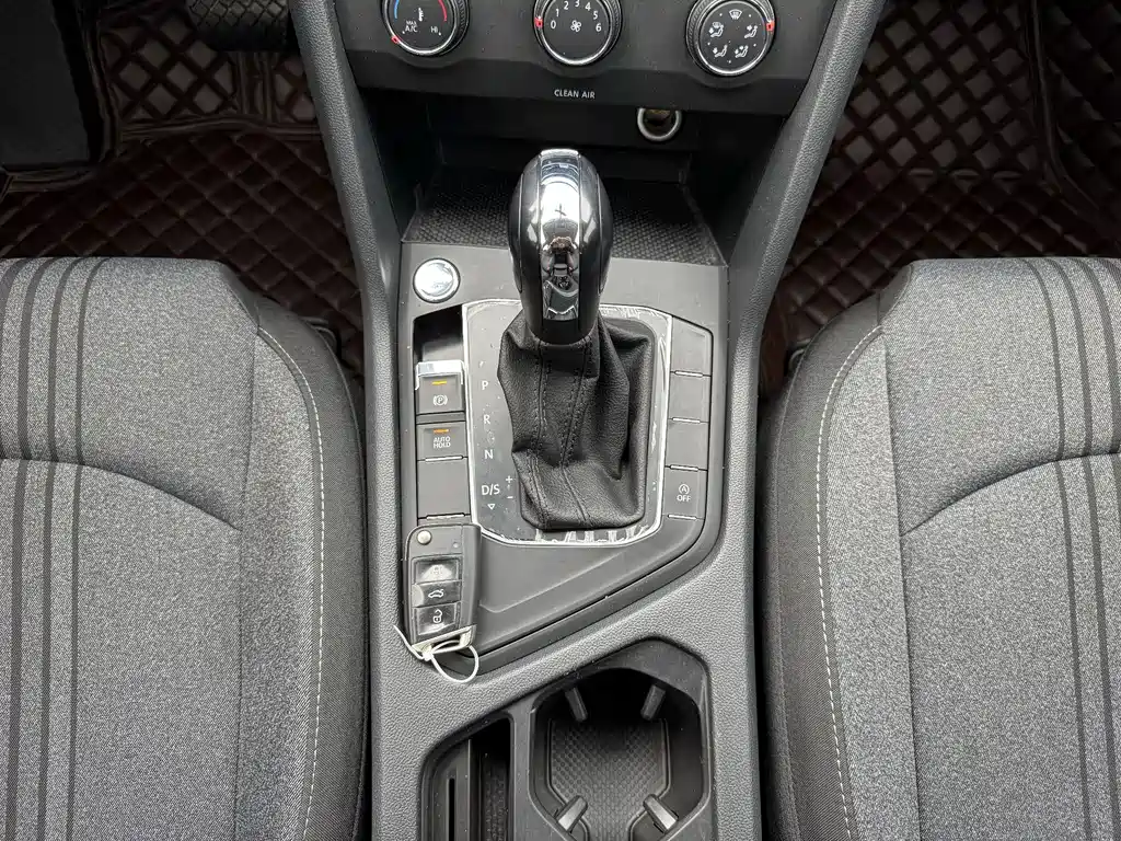 Volkswagen Tharu — миниатюра 9