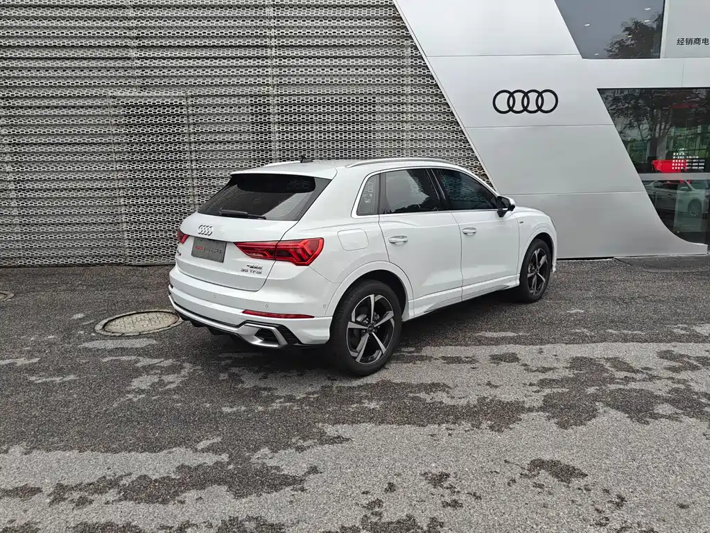 Audi Q3 — миниатюра 4