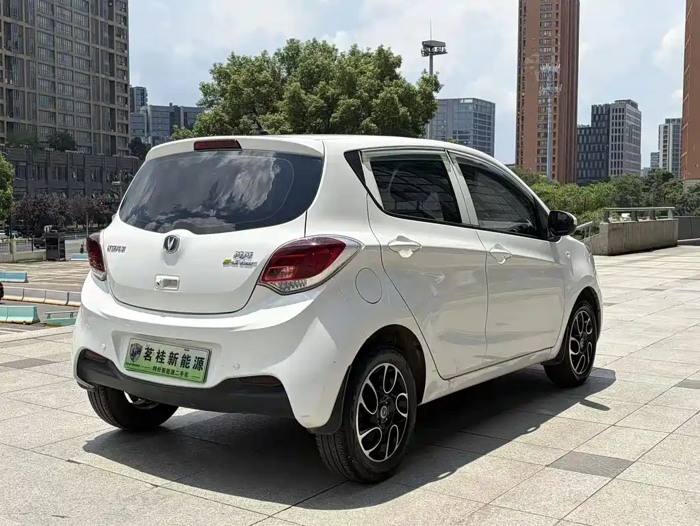 Changan Benben E-Star — миниатюра 3