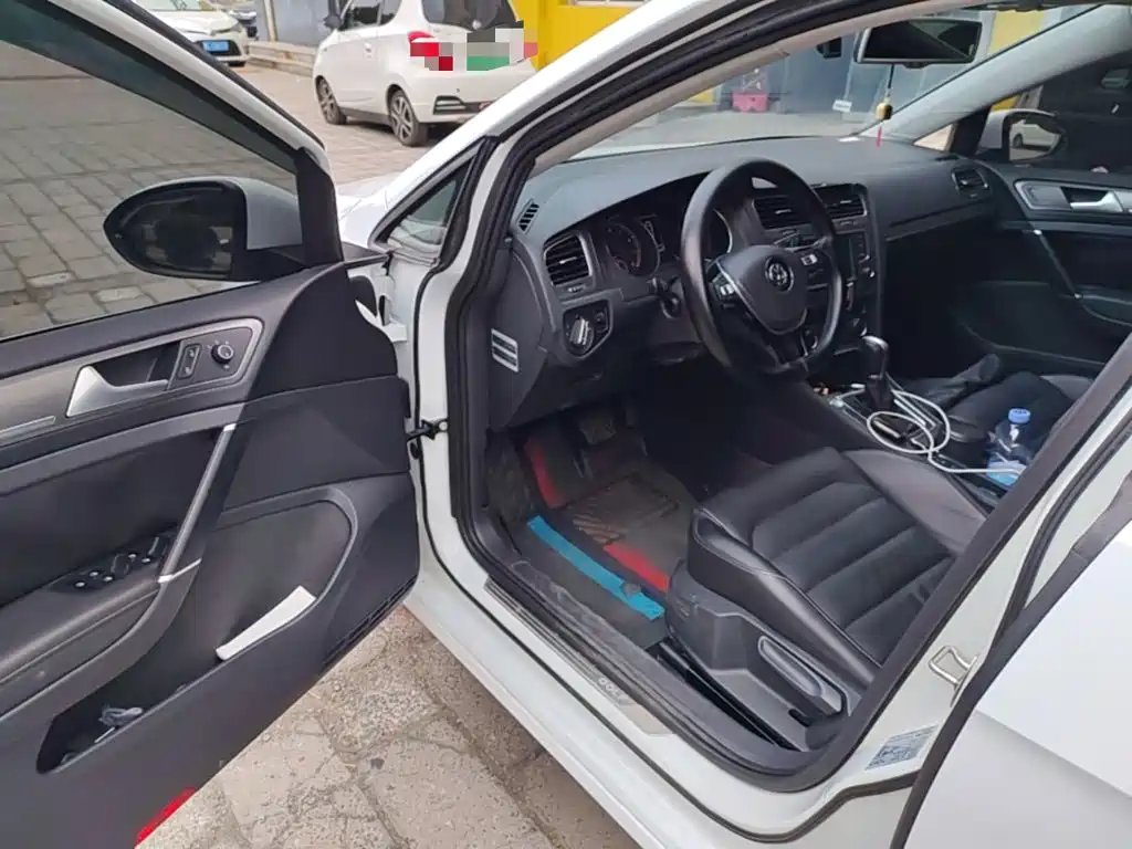 Volkswagen Golf — миниатюра 16