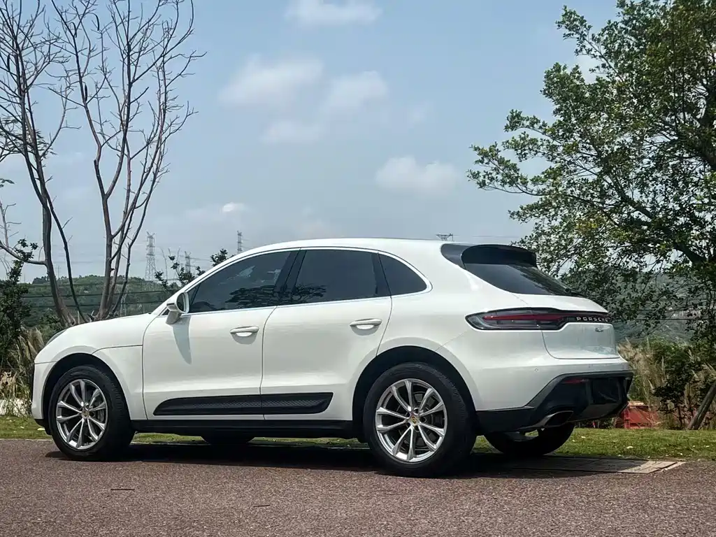 Porsche Macan — миниатюра 9