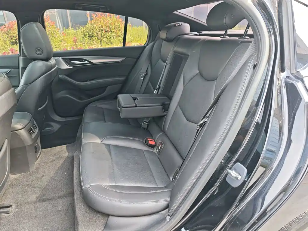 Cadillac CT5 — миниатюра 17