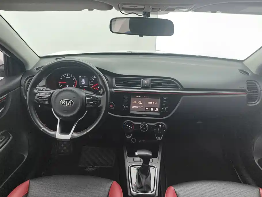 Kia KX Cross — миниатюра 12