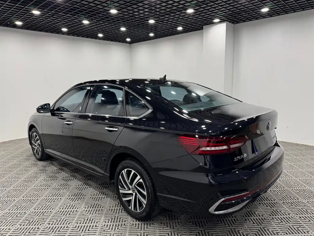 Volkswagen Lavida — миниатюра 9